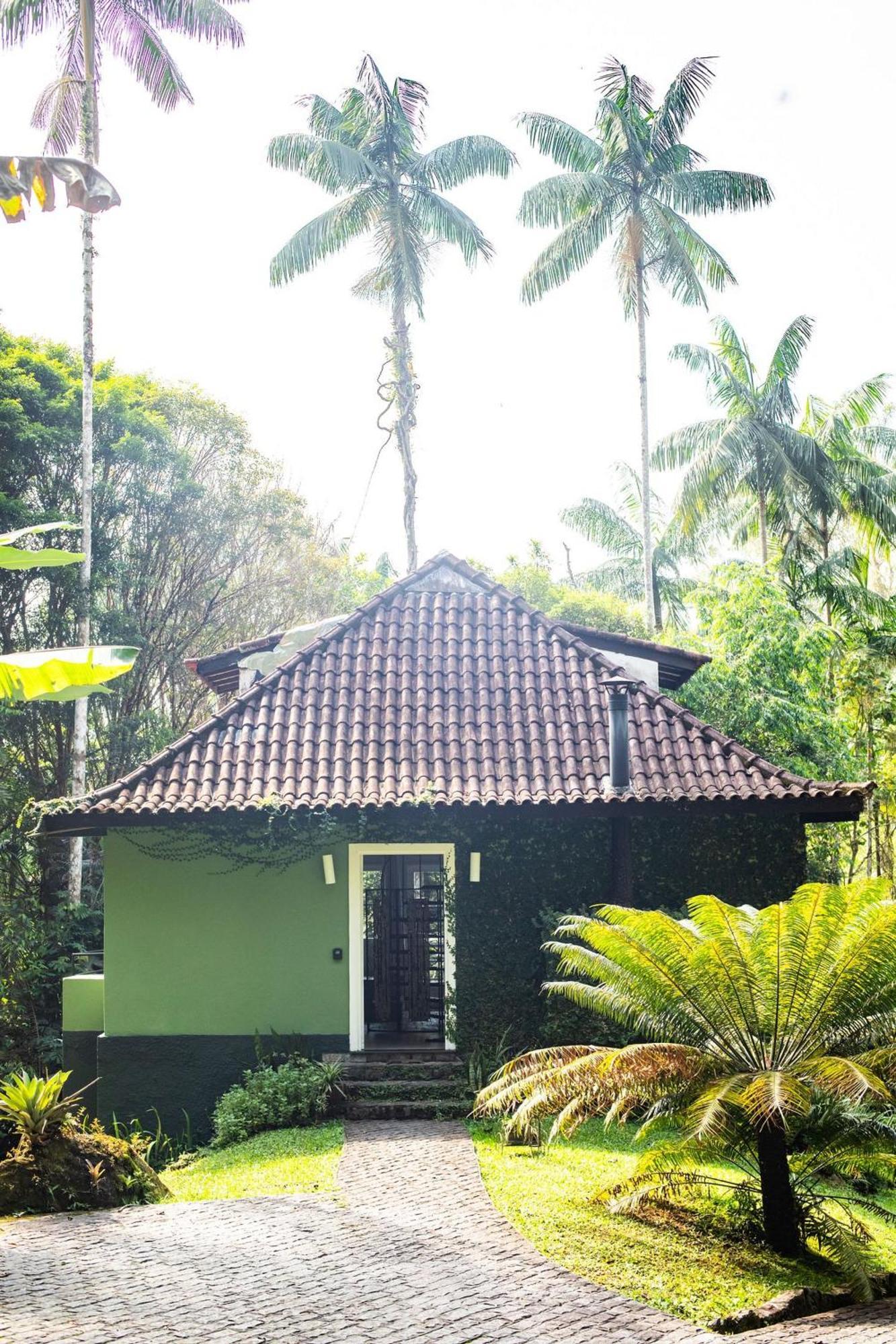 Refúgio romântico em meio à natureza Penedo  Exterior foto