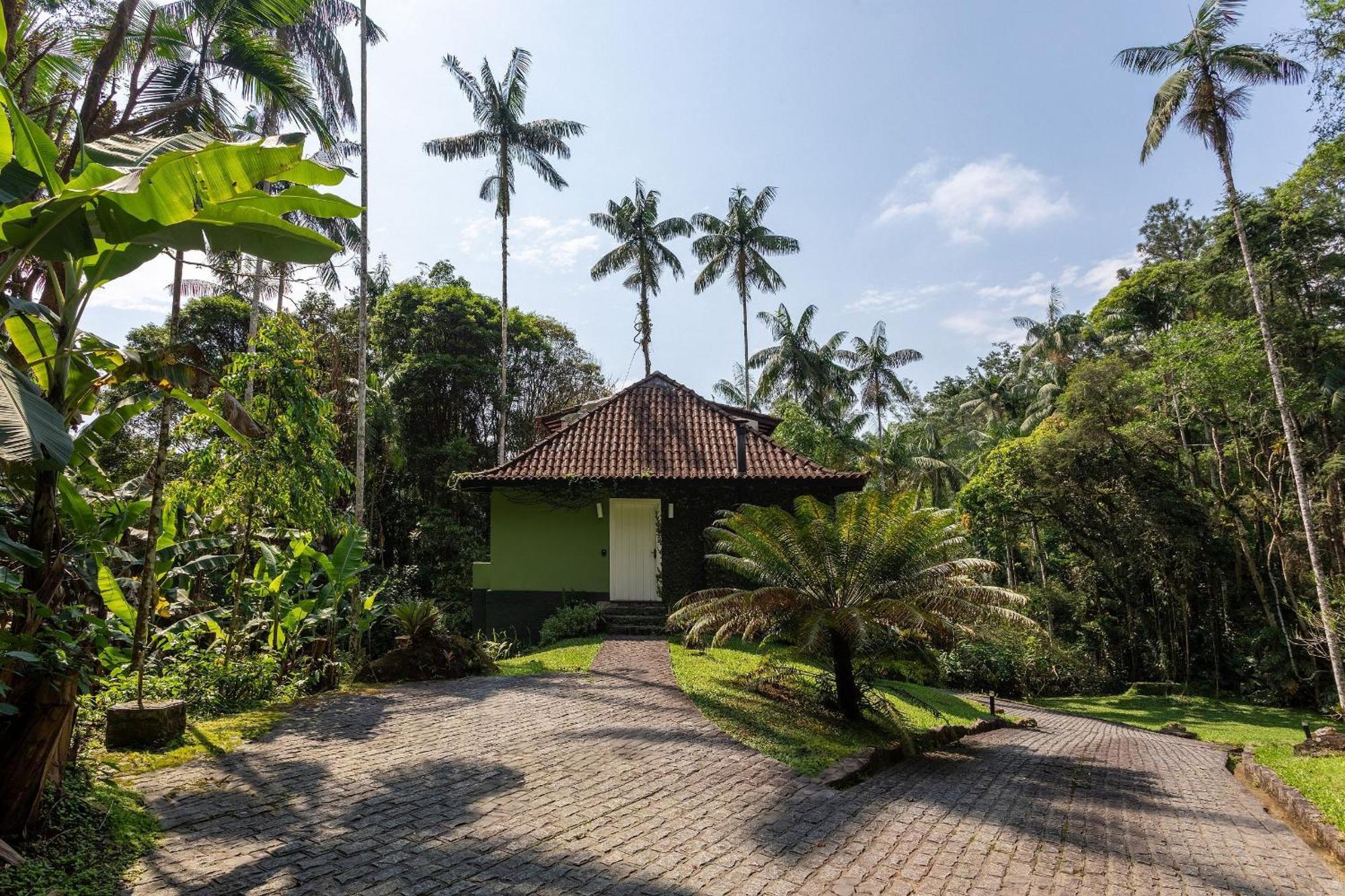 Refúgio romântico em meio à natureza Penedo  Exterior foto